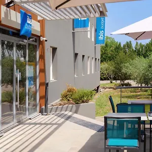 ** Hotel Ibis Budget Portes Du Luberon Francia