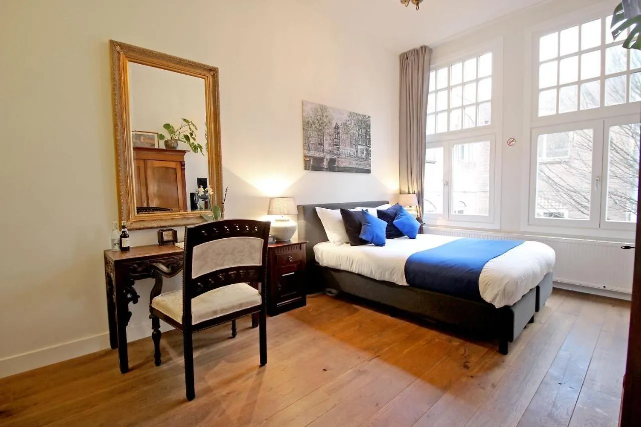 New Monumental Garden View Studio Amsterdam Bed & Breakfast